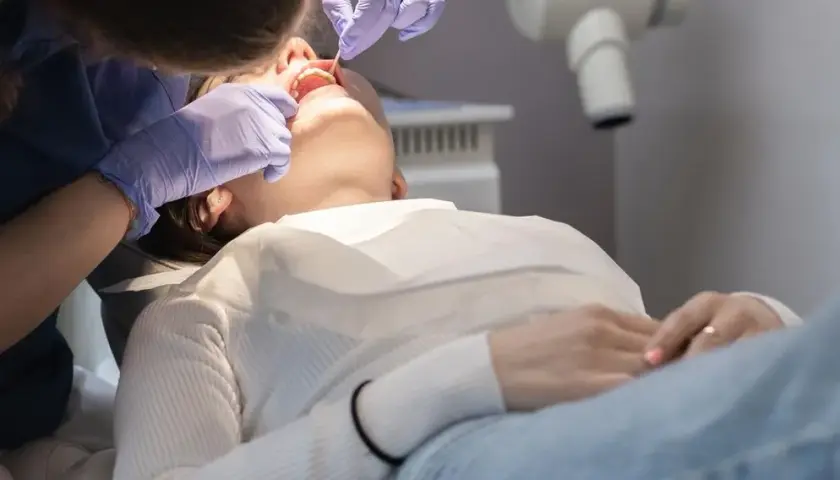 Czy dentysta wystawi L4? Kiedy zwolnienie od stomatologa jest ważne?