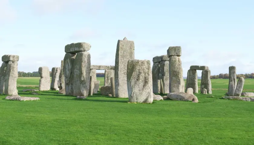 Kamienne kręgi Stonehenge, tajemnicze miejsce. Co to za budowla?