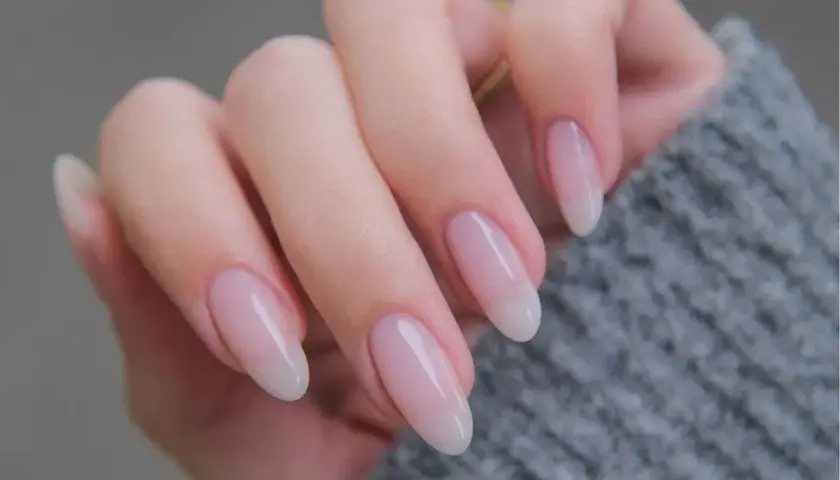 Manicure winylowy Vinylux: Co to? Bez lampy UV, trwały, łatwe usuwanie