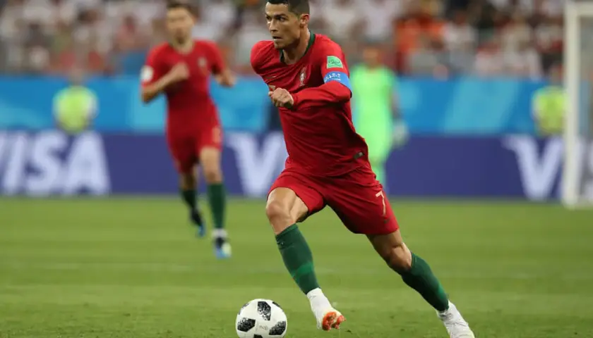 Ronaldo - Wzrost i Waga Piłkarza w 2023 | Ile Waga i Wzrostu ma Cristiano Ronaldo?
