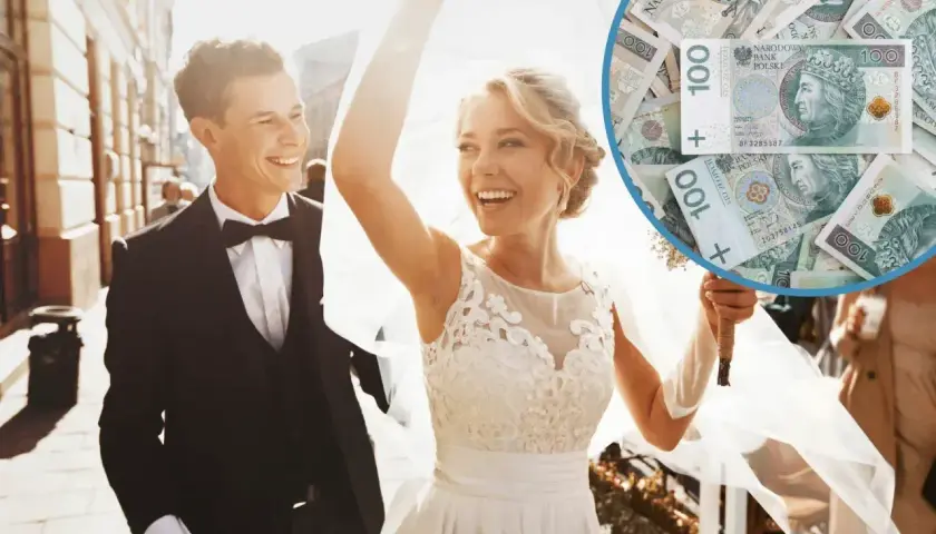 Szczęśliwa para młoda na tle banknotów. Zastanawiasz się, ile dać siostrze na ślub?