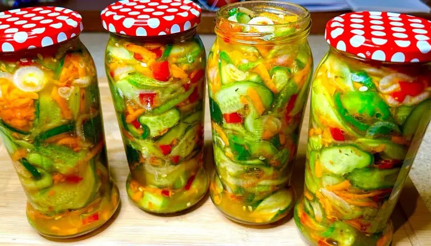 Ogórki kanapkowe w przyprawie gyros - przepis na przekąskę