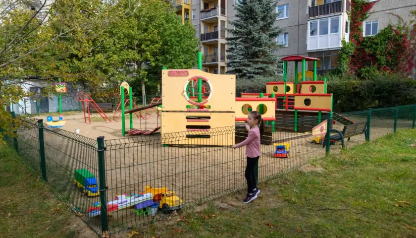 Plac zabaw od kiedy otwarty? Sprawdź, kiedy możesz z niego korzystać