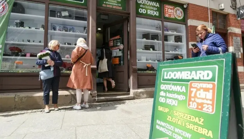 Lombard: czy się opłaca? Nowe przepisy, koszty i alternatywy