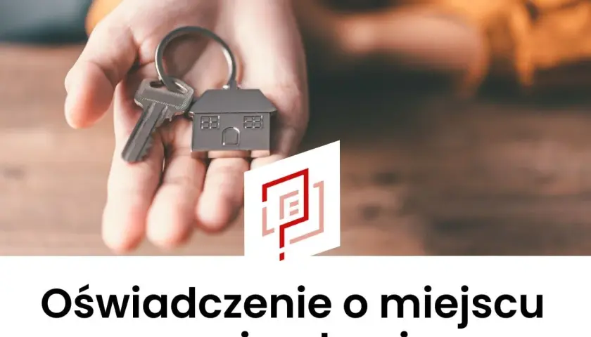 Oświadczenie właściciela lokalu o zapewnieniu miejsca zamieszkania. Klucze do nowego domu w dłoni.