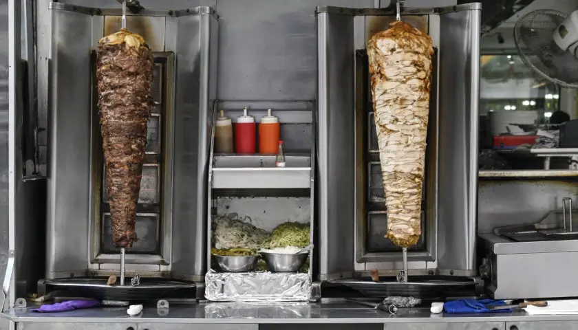 Ile kebabów dziennie można sprzedać? Odkryj kluczowe czynniki wpływające na sprzedaż