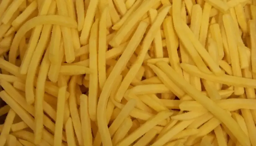 Frytki julienne co to? Poznaj ich cechy i zastosowanie w kuchni