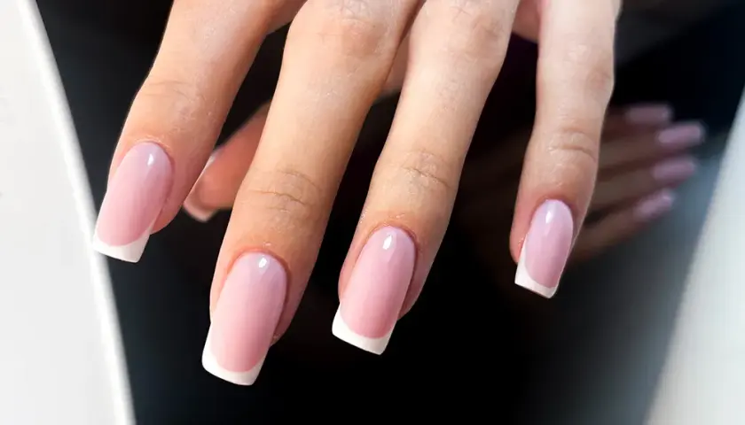 Manicure tradycyjny na czym polega: poznaj sekrety zdrowych paznokci