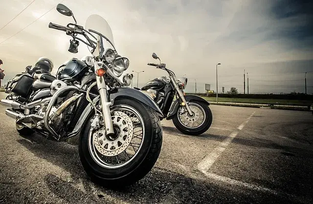 Motorower bez stresu: Kiedy musisz go zarejestrować i jakie dokumenty przygotować