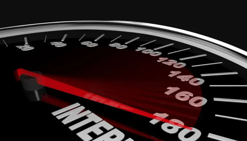 Jaka sieć ma najszybszy internet? Sprawdź, który dostawca wyprzedza innych