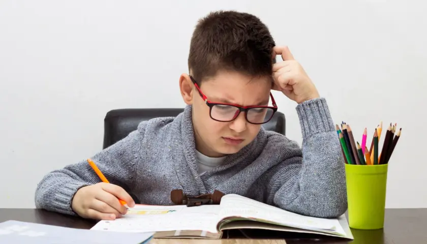 Dysleksja rozwojowa: Jak rozpoznać i skutecznie wspierać dziecko?
