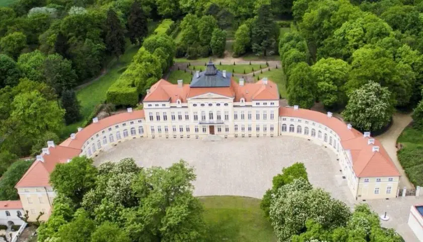 Pałac w Rogalinie cennik 2023 – aktualne bilety, zniżki i godziny otwarcia