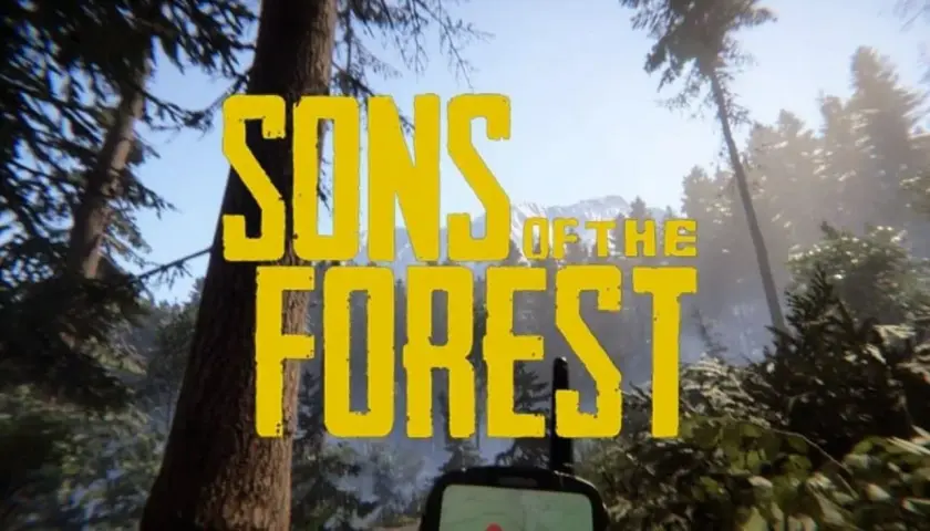 Napis "Sons of the Forest" na tle lasu i gór. Widać też fragment GPS-u, jakbyś właśnie wyruszał na przygodę w tej grze na PS5.