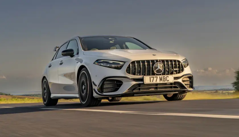 Mercedes-AMG A 45 S – ekstremalne osiągi w eleganckim hot-hatchu
