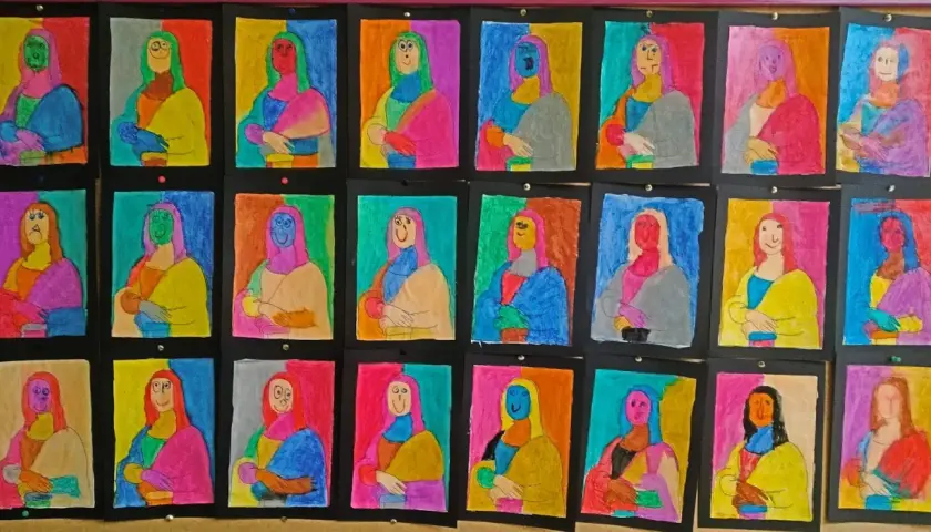 Exposiciones de arte infantil: proyecto "La Mona Lisa para niños" con retratos coloridos y creativos.