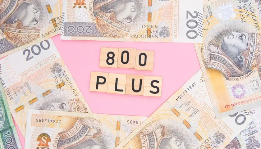 Jak złożyć 800 plus online? 3 sposoby i terminy 2025/2026
