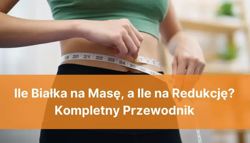 Kobieta mierzy talię centymetrem. Dowiedz się, ile białka dziennie potrzebujesz na masę i redukcję.