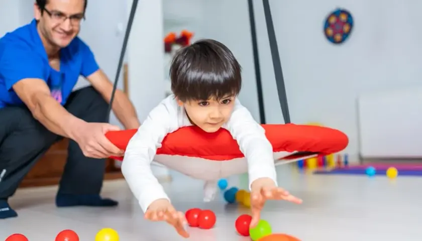 Terapia sensoryczna dla kogo? Odkryj, kto może zyskać na terapii