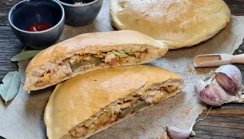 Dürüm kebab co to? Poznaj tajemnice smaku i przygotowania tej potrawy