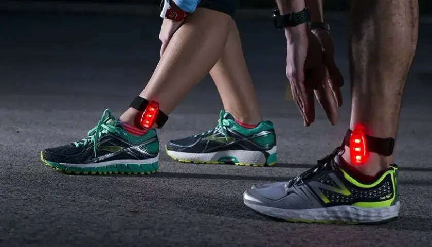 Luces para correr de noche: mejora tu seguridad y visibilidad al correr