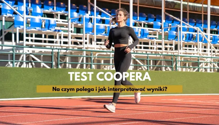 Kobieta biegnie na bieżni stadionu. Na ekranie widnieje napis "TEST COOPERA".