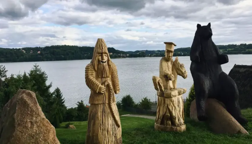 Najlepsze atrakcje w Chmielnie, które musisz zobaczyć na Kaszubach
