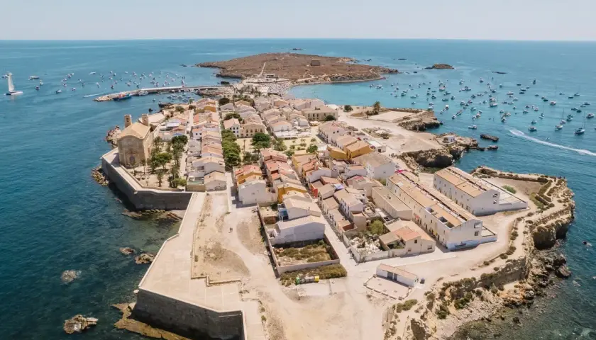 Isla de Tabarca Alicante: historia, actividades y secretos por descubrir