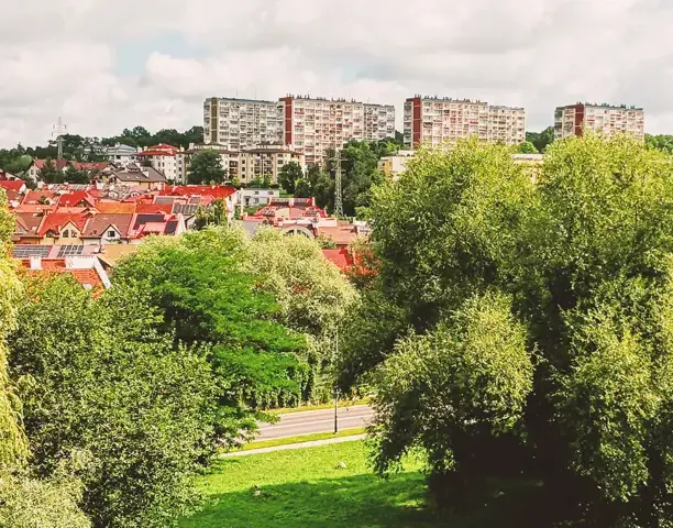 Jak dojechać do osiedla Złotego Wieku w Krakowie - sprawdź trasy i połączenia