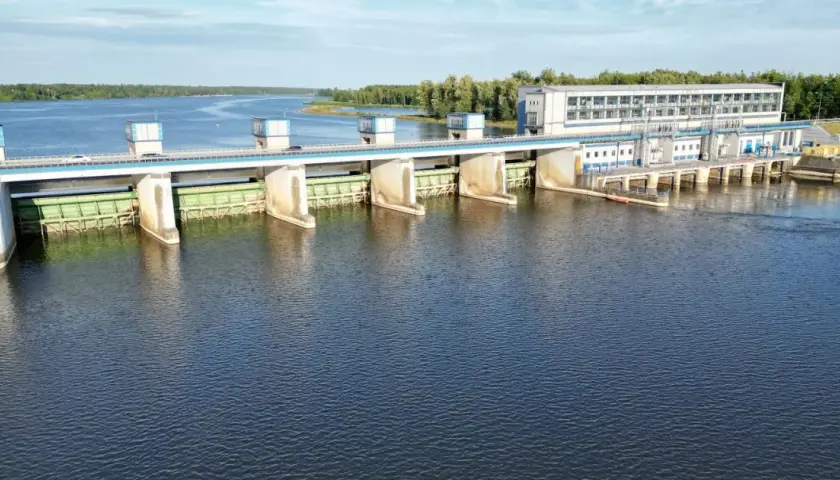  Zapora wodna w Dębe - historia i ciekawostki na temat stopnia wodnego w Dębem
