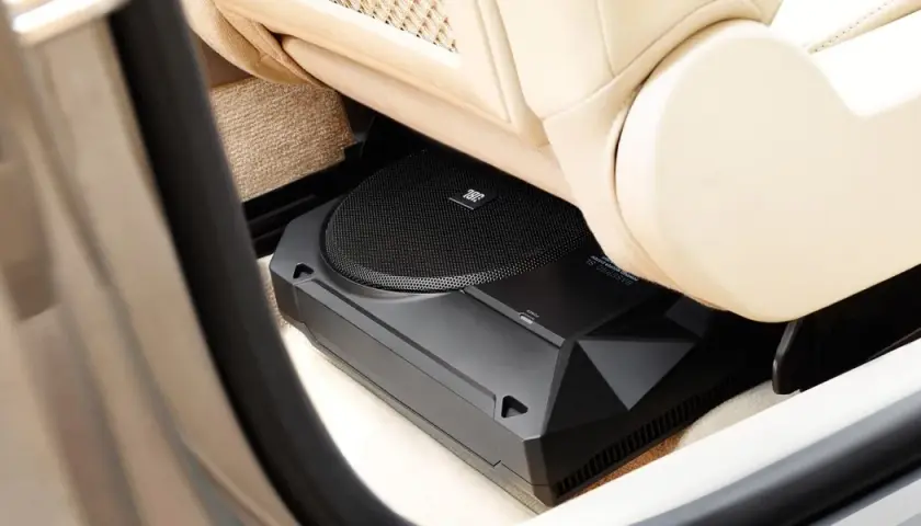 Odkryj Moc Subwoofera Samochodowego pod Siedzenie - Najlepszy Subwoofer Aktywny