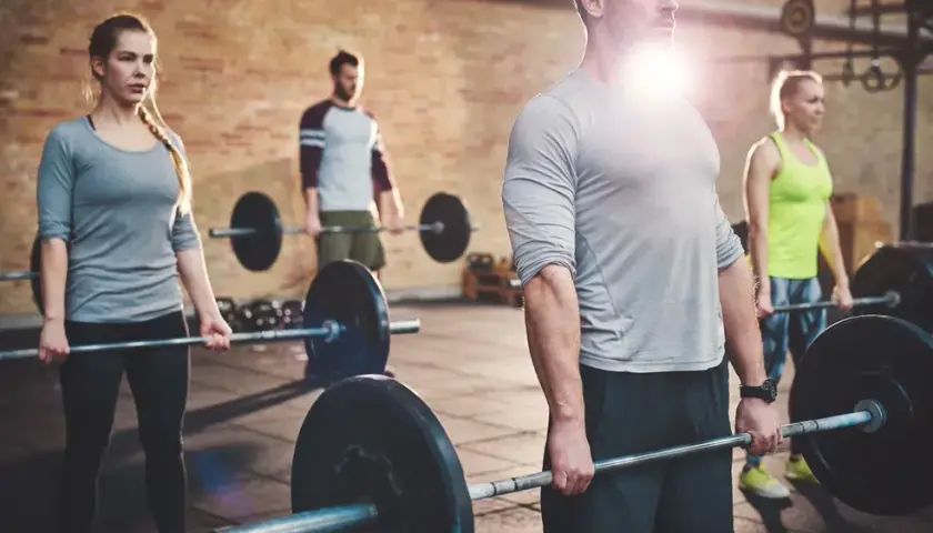 Trening siłowy: Ile kalorii spalisz i jak podkręcić metabolizm?