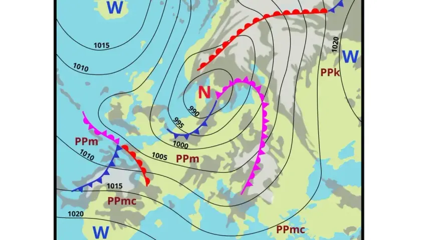 Mapa synoptyczna Europy Północnej z zaznaczonym niżem (N) i frontami atmosferycznymi. Widać wyraźną zmianę ciśnienia.