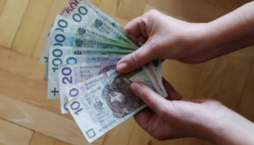 Ile czasu na zapłacenie podatku od sprzedaży nieruchomości? Uniknij kar!