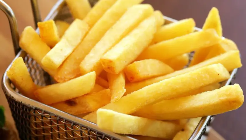 Frytki jak z McDonald's – idealny przepis na chrupiące frytki w domu