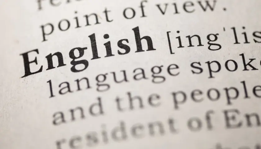 Słowo "English" z definicji. Idealne do przygotowań do matury ustnej angielski rozszerzony.