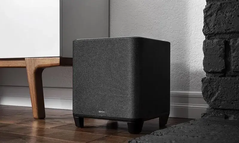 Najlepszy subwoofer do amplitunera Denon, który poprawi Twój dźwięk