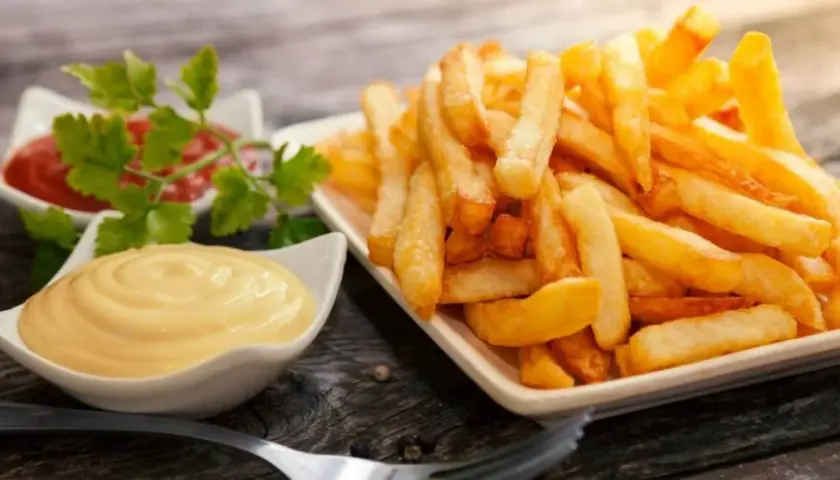 Jaki sos do frytek? Odkryj pyszne przepisy na wyjątkowe smaki