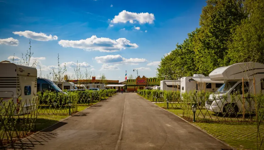 Nocleg przy Energylandii: Ile zapłacisz? Przewodnik cenowy