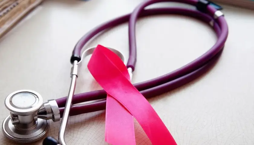 Guzek w piersiach do jakiego lekarza? Kluczowe informacje dla Ciebie