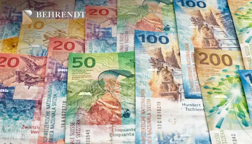 Kredyt frankowy mBank: Spłata CHF vs PLN Która opcja jest tańsza?