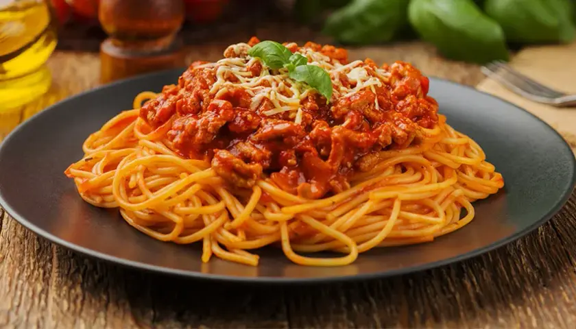 Idealny sos pomidorowy do spaghetti: przepis krok po kroku
