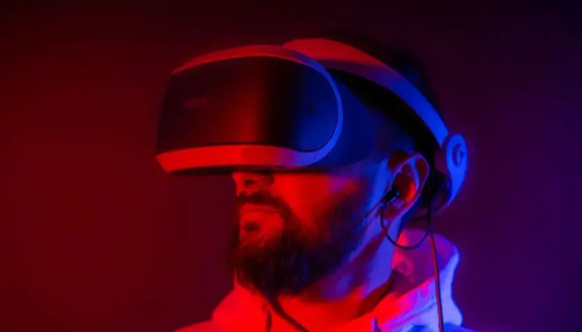 Jak podłączyć okulary VR do telefonu – uniknij najczęstszych błędów