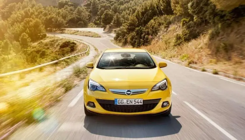 Astra J diesel: Który silnik wybrać? 1.6 CDTI, 1.7 czy 2.0 poradnik
