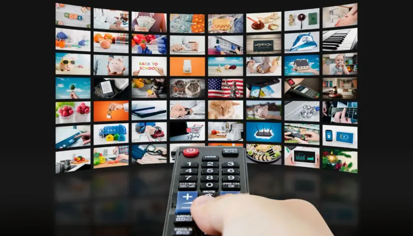 Jaka telewizja w bloku? 4 opcje, koszty i wybór