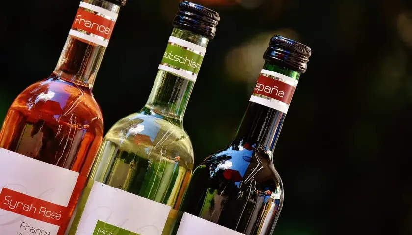 Mocny alkohol: TOP 10 świata, drinki i sekrety odpowiedzialnej degustacji