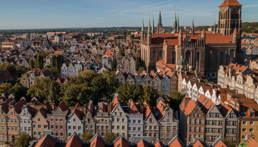 Gdańsk co zwiedzić? Odkryj TOP atrakcje i praktyczne wskazówki!
