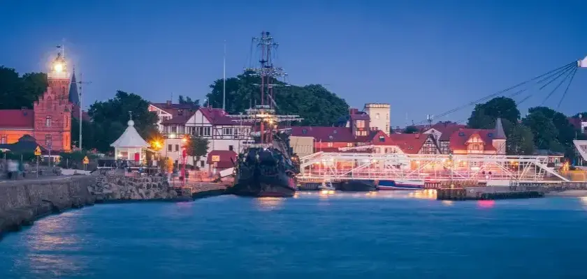 Ustka atrakcje: Odkryj najciekawsze miejsca, które musisz zobaczyć