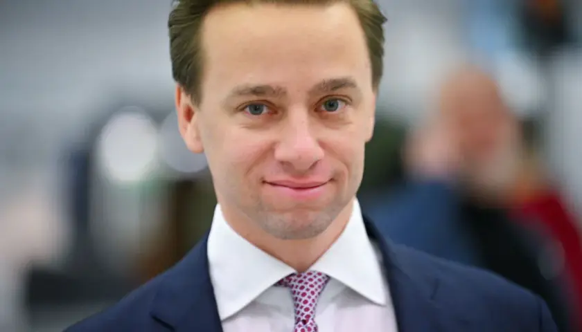Krzysztof Bosak - kim jest i jakie ma znaczenie w polityce?