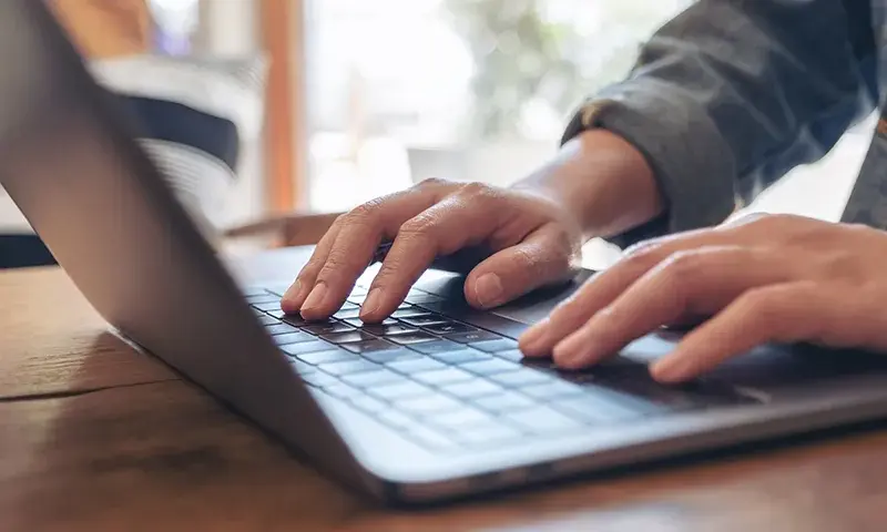 Jak cofnąć zmiany w WordPress i uniknąć utraty danych – prosty poradnik