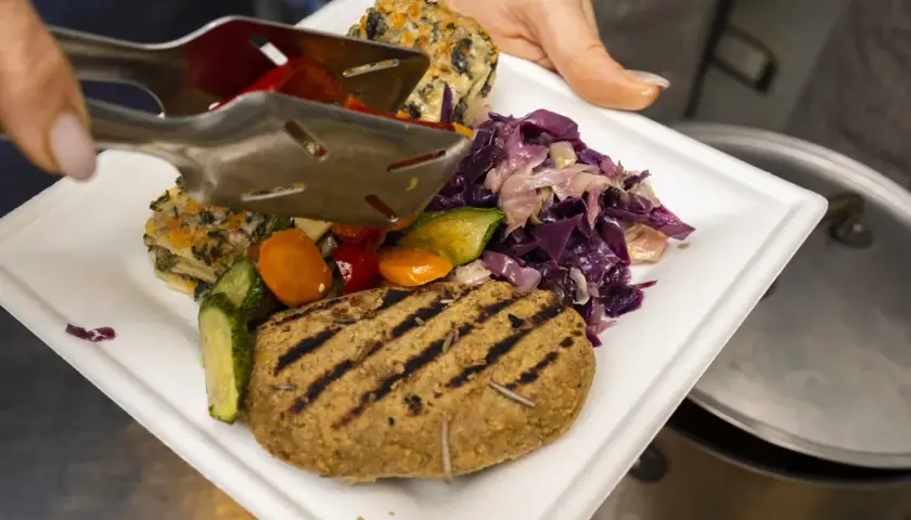 Giumella Roma: la gastronomia vegana a Trastevere. Vale la pena?